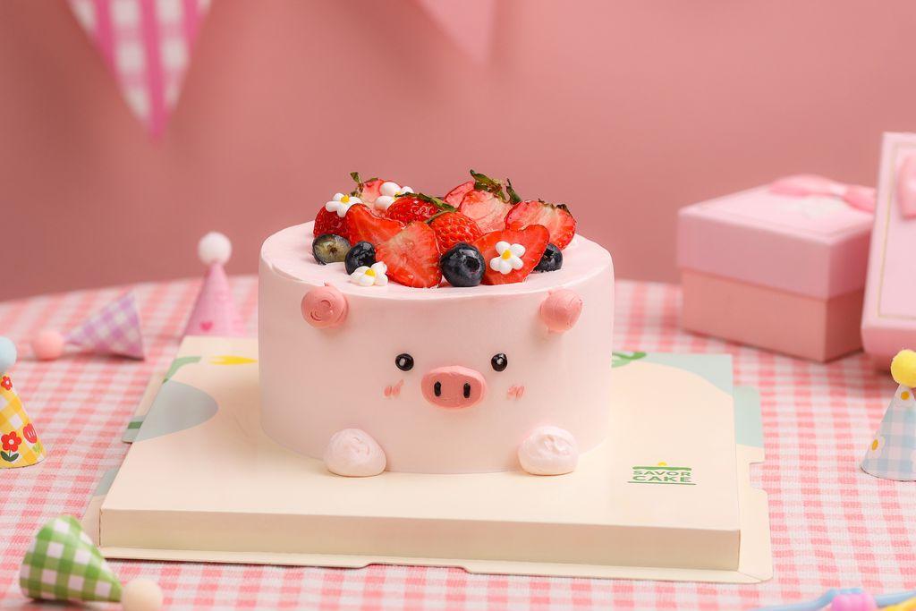 SCake banh-kem-berry-piggy-2