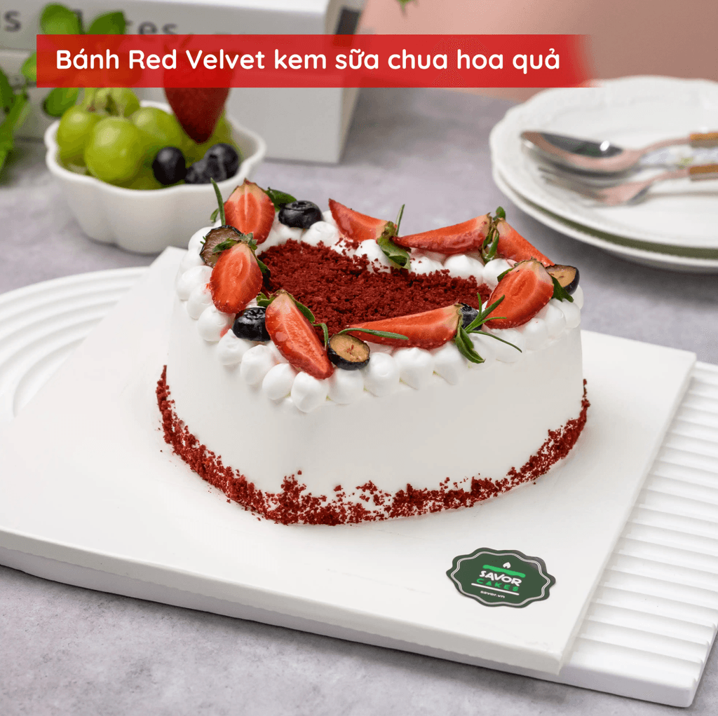 Main image Bánh kem tim red velvet kem sữa chua hoa quả