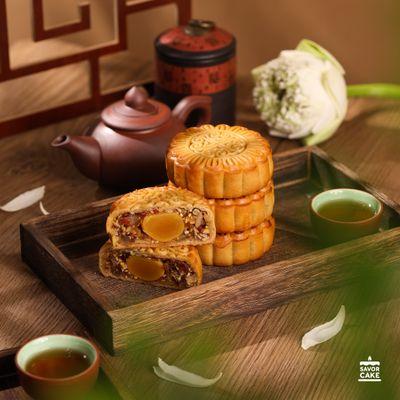 Main image Bánh nướng nhân thập cẩm (trứng muối)