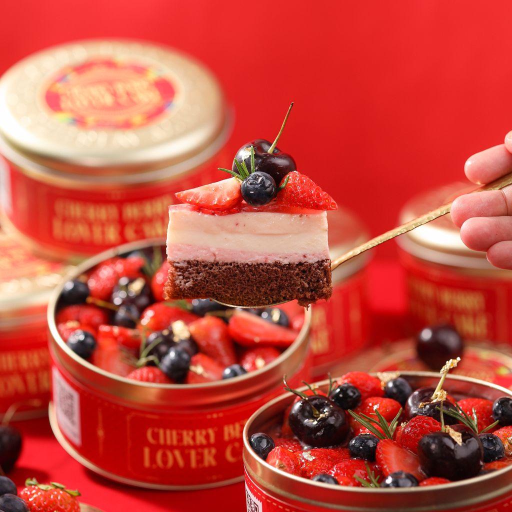 SCake cherry-berry-lover-cake-500g-1