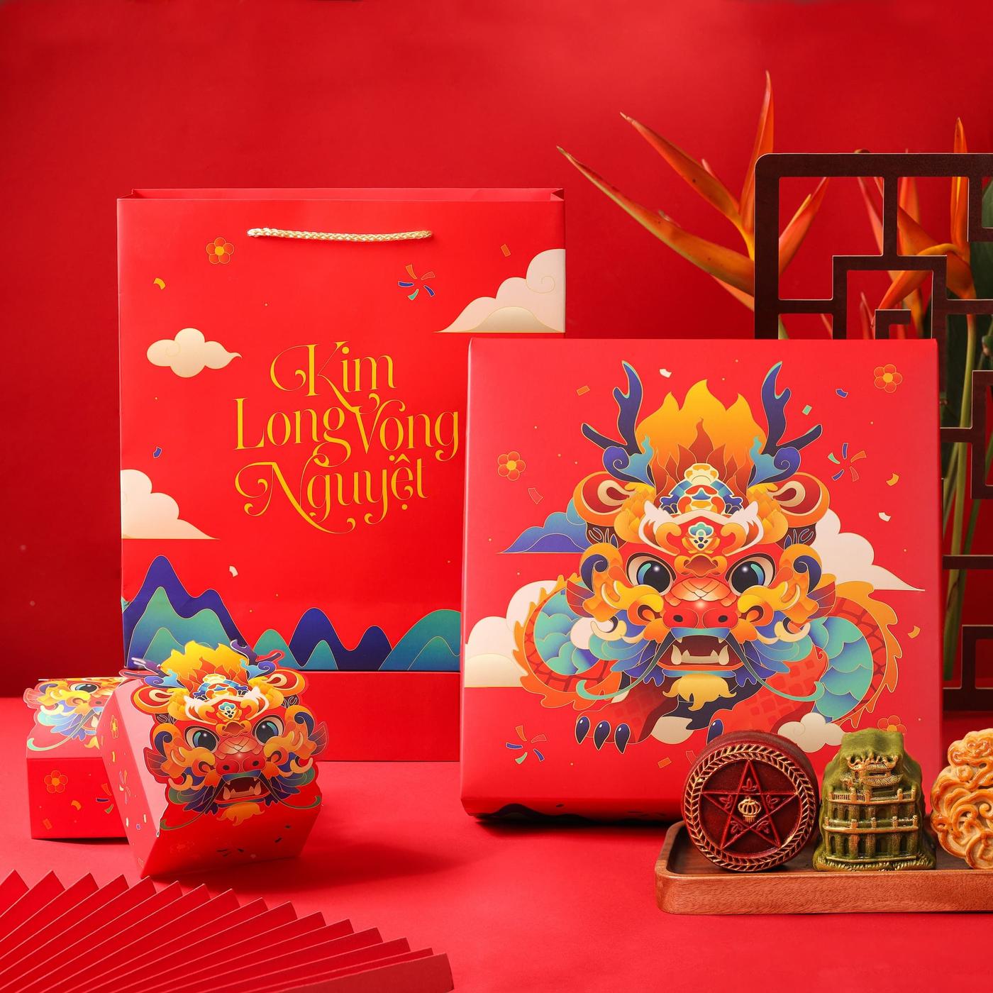 Set hộp kim long 4 bánh nướng màu (đậu xanh dâu tây, matcha cheese, khoai môn mochi, thập cẩm gà vương)