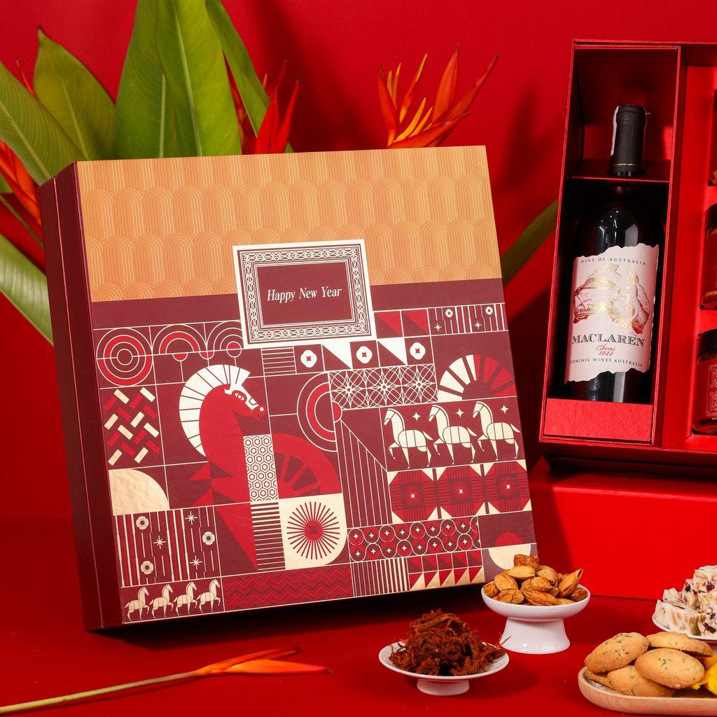 SCake set-qua-tet-hong-ma-2025-hop