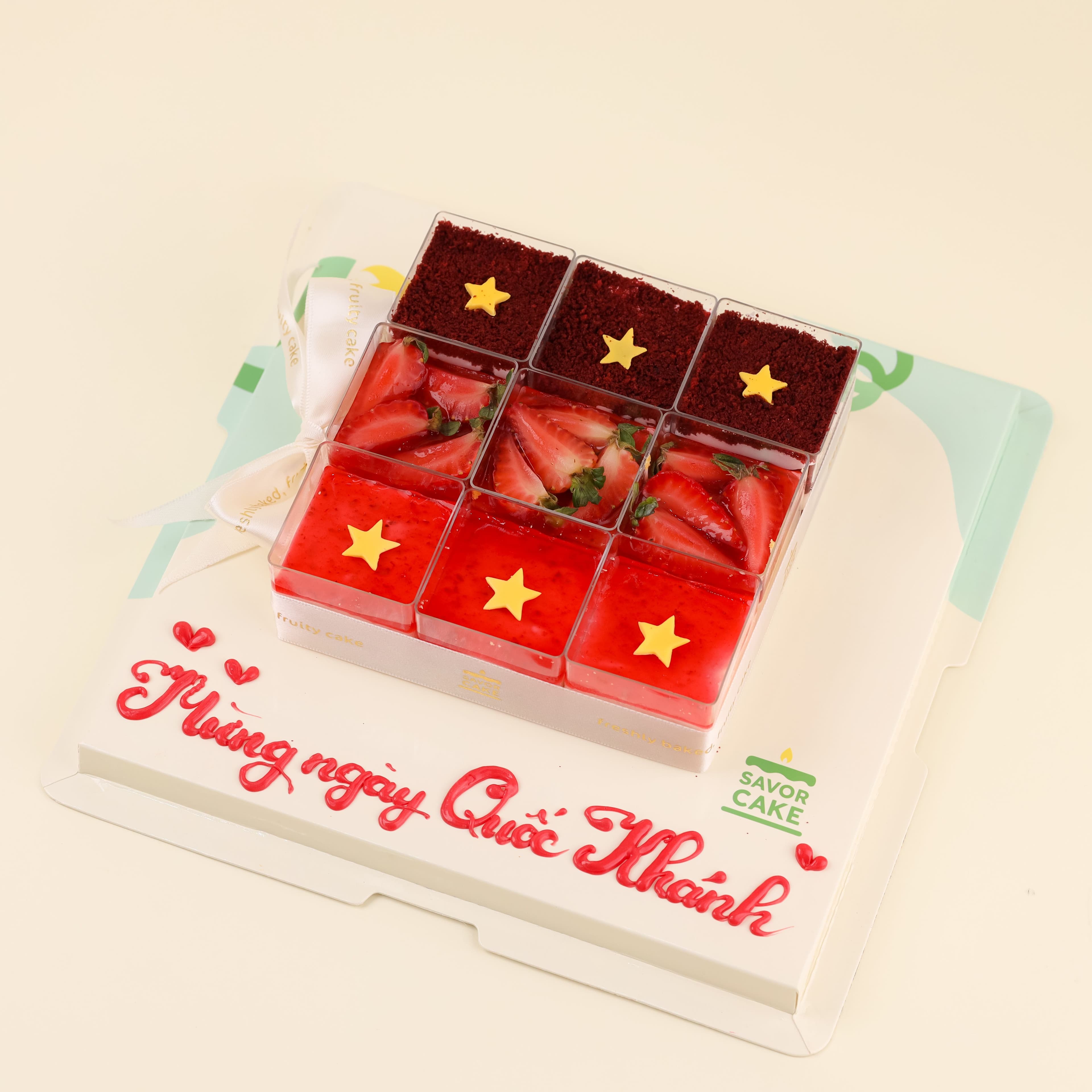 SCake set-banh-coc-co-do-sao-vang-red-velvet-mousse-dau-mousse-cherry-set9